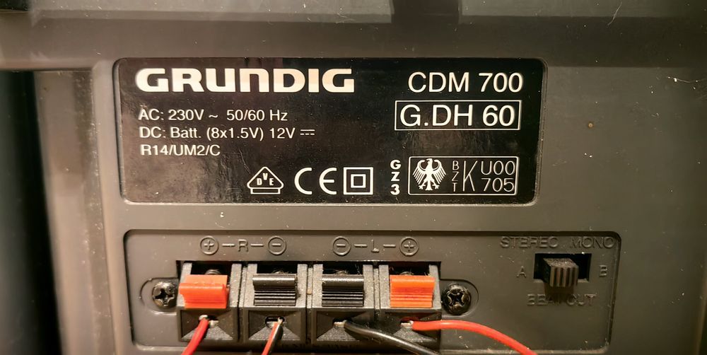 Combină muzicală radio cd casetofon Grundig piese