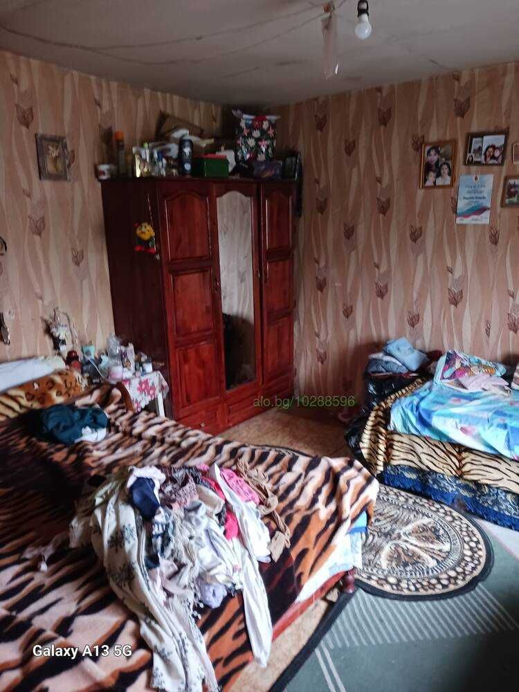 Къща за ремонт в Смолница