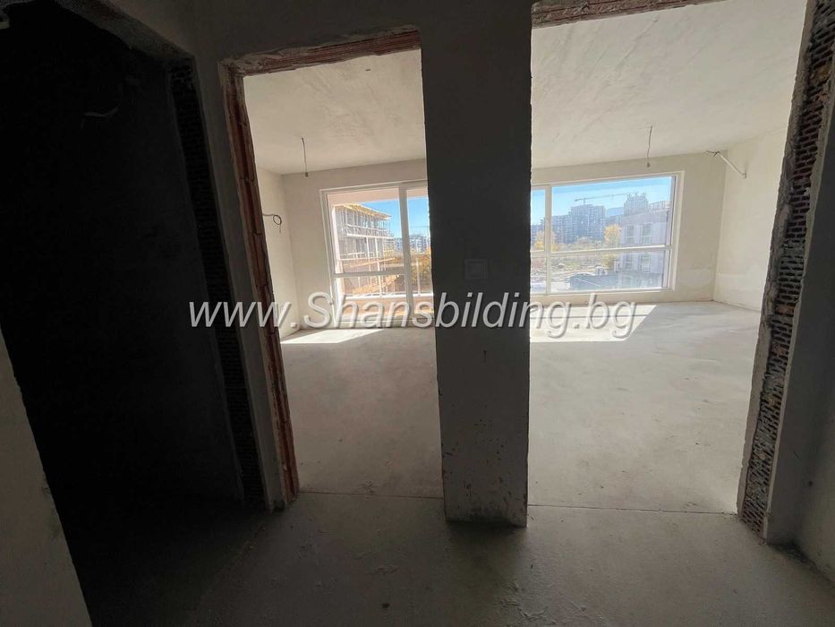 Продава се Двустаен апартамент в Пловдив, Христо Смирненски - 75 кв.м за 1494 €/кв.м - Снимка #1