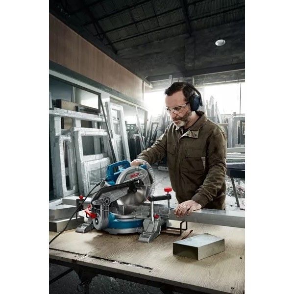 Настолен потапящ циркуляр BOSCH GCM 216, 1300W, 216mm