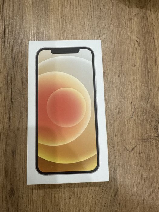 Айфон 12, 128гб, белый