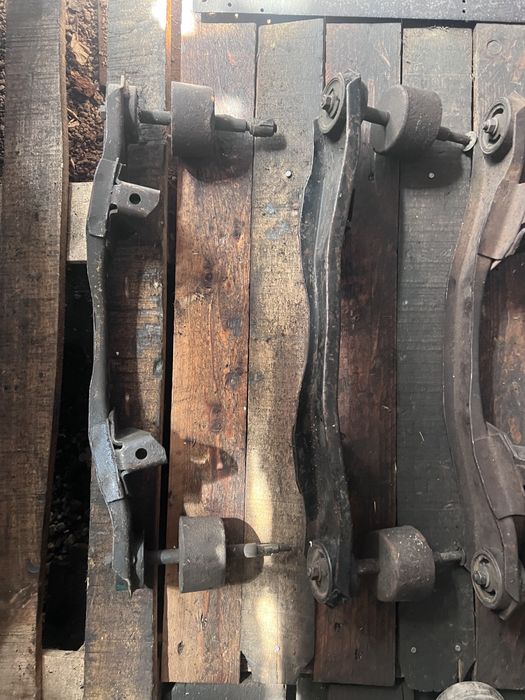 Vand traverse fata Dacia 1300/orice piesa