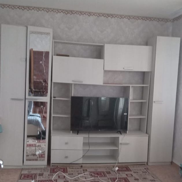 Продам гостинную стенку