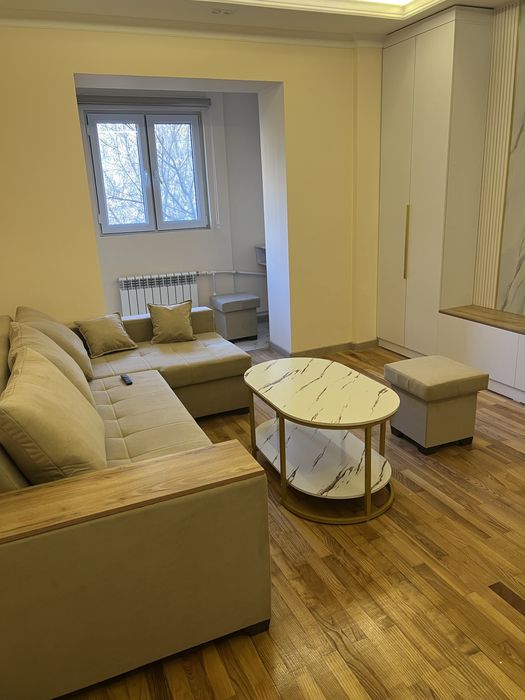 Сдаётся однокомнатная квартира метро Ойбек