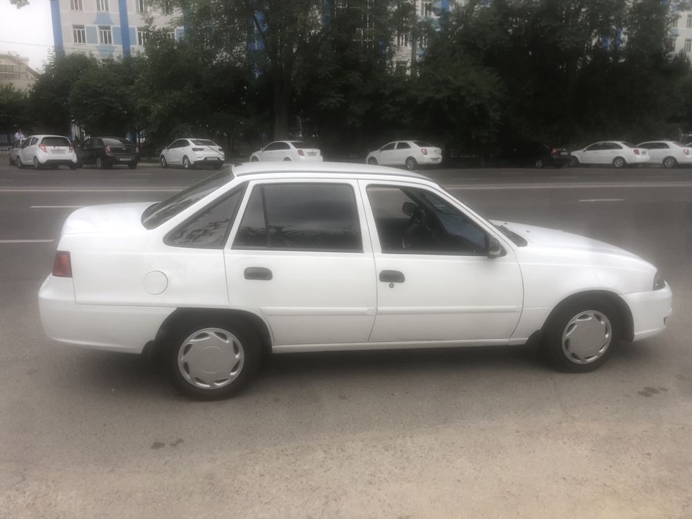 Nexia 2 2013 йил  срочно сотилади