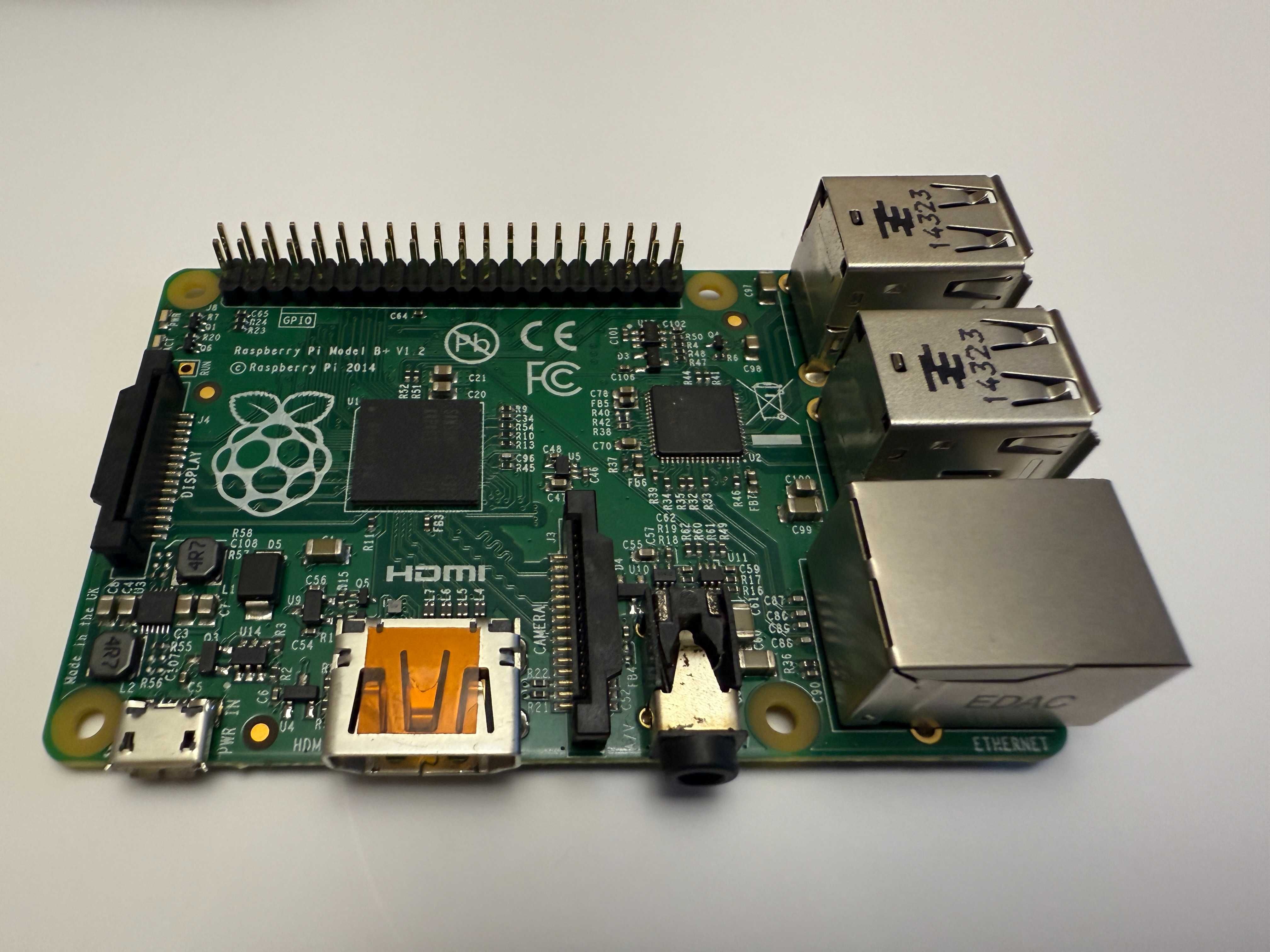 Raspberry Pi 1 Model B+ 16GB + CASE
