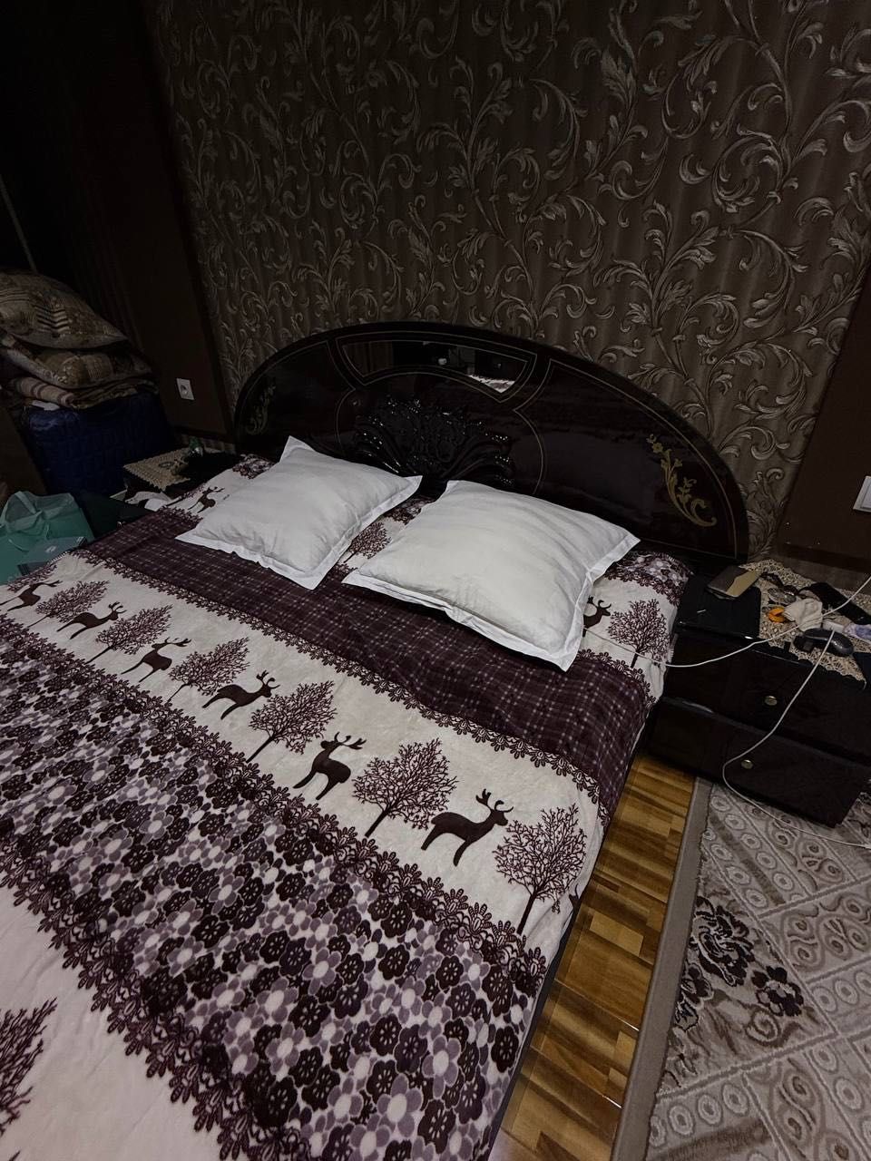 Спальный гарнитур