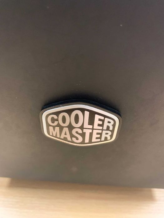 Компютърна конфигурация I5/8GB/SSD