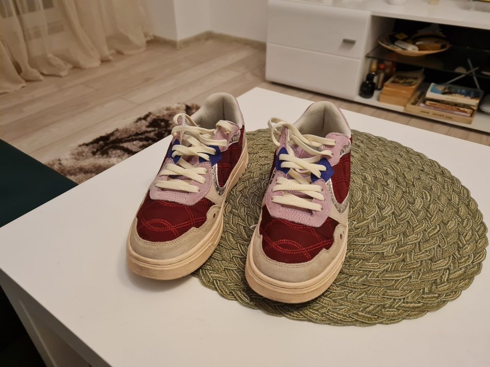 Sneakersi Scotch & Soda mărimea 37-50 lei