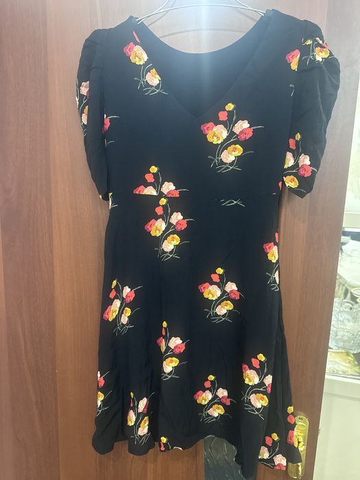 Продаются платья