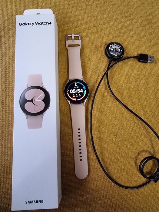 Watch Samsung galaxy 4