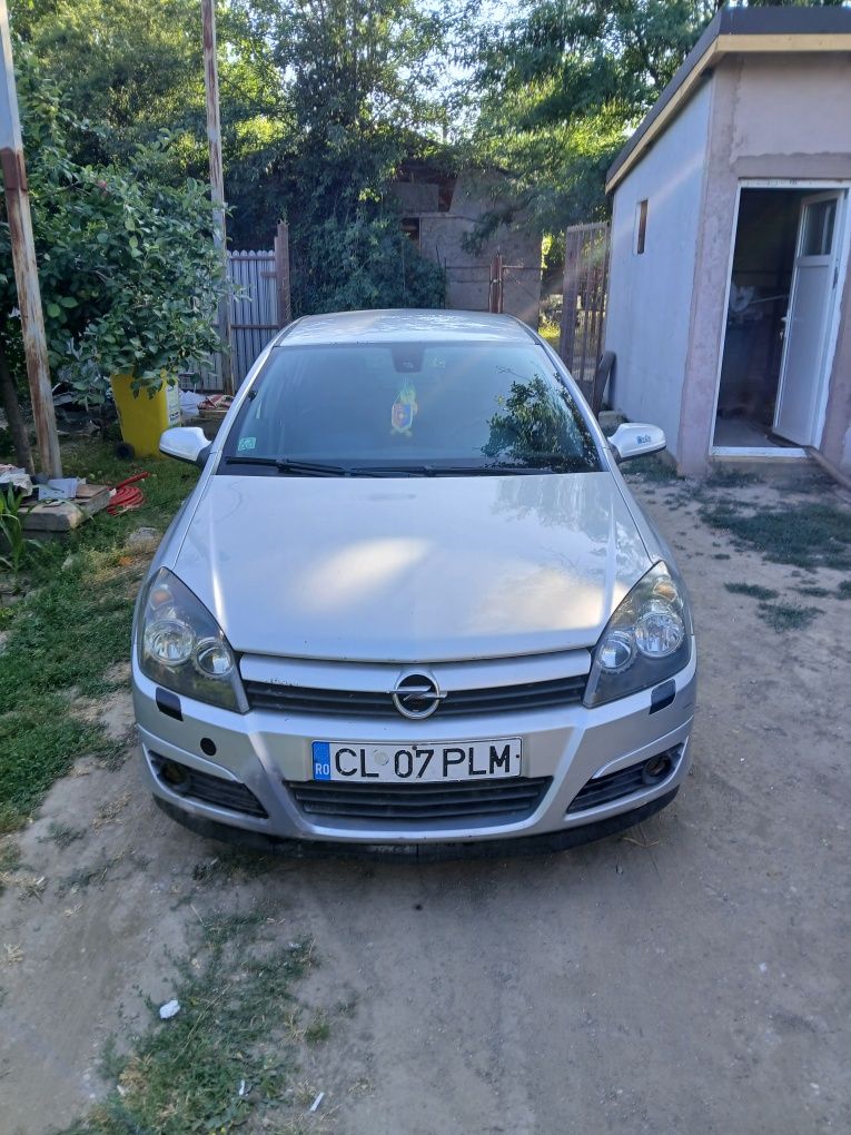 Opel astra h de vânzare