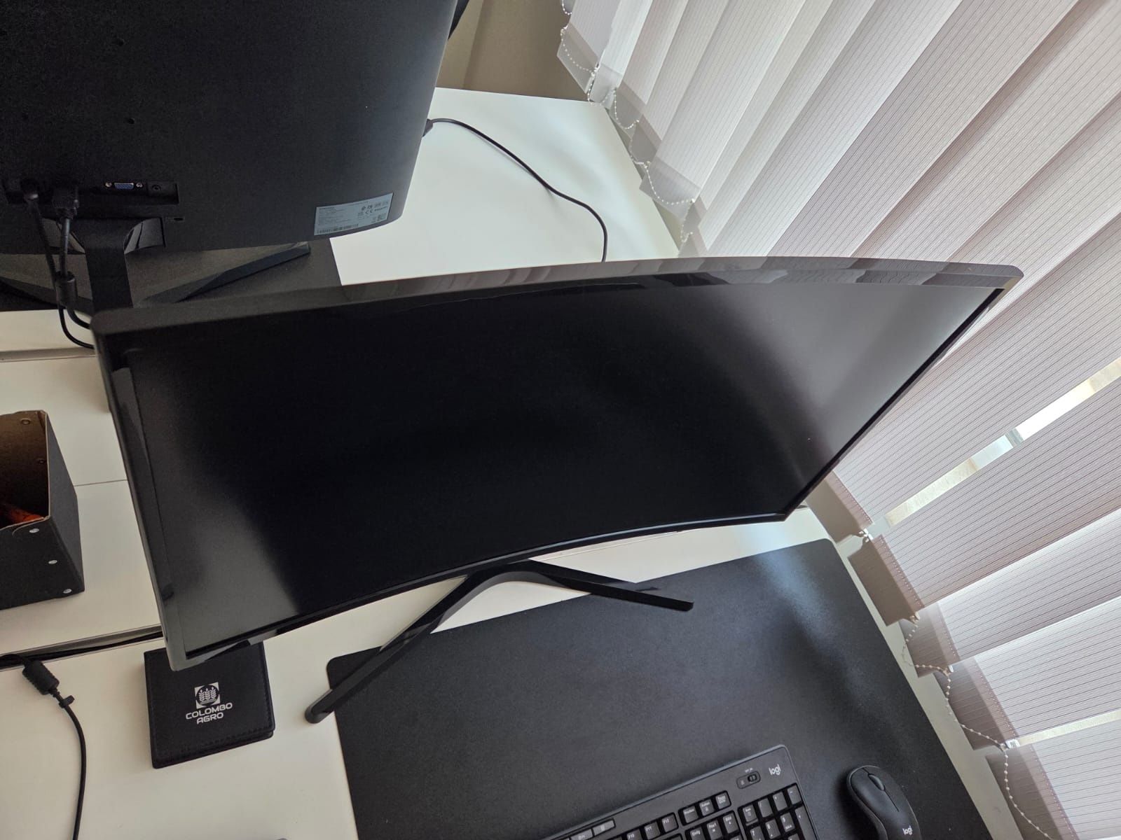 Монитор Samsung - Essential S3 S36C 27C366, 27''