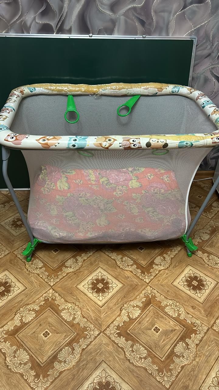 Игровой манеж детски