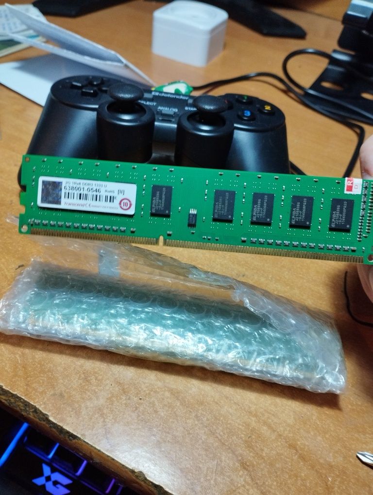 Продам оперативную DDR 3  память для пк