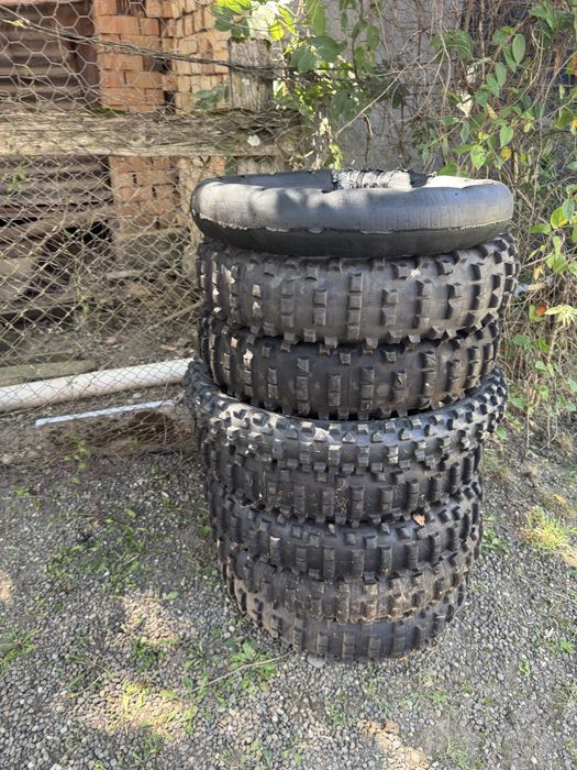 Anvelope Endurocross secand 140 80 -18 si 100/100-21 in stare buna