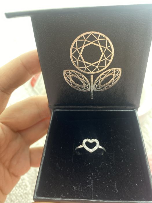 Кольцо из белого золота с 17 бриллиантами от ЭПЛ Даймонд