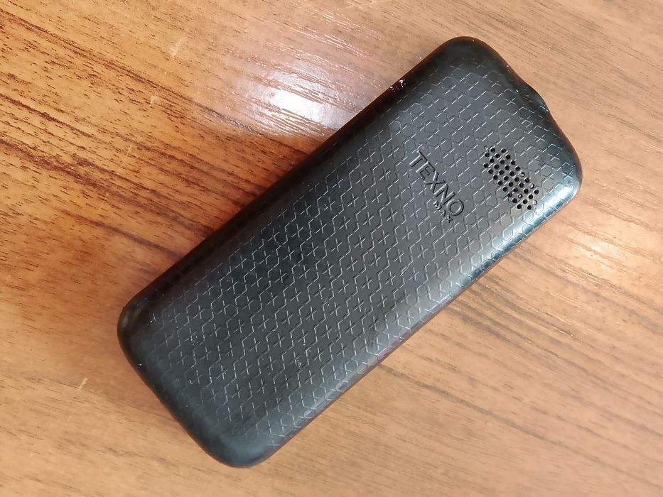 Продаётся телефон tecno max 100