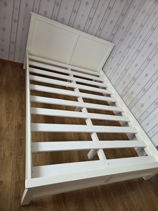 Продам кровать 140на 200