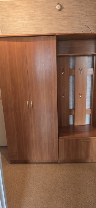 Срочно продам прихожую