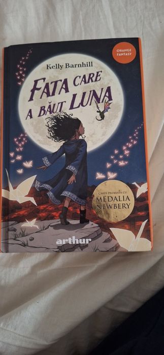 Fata care a bătut luna de KELLY BARNHILL