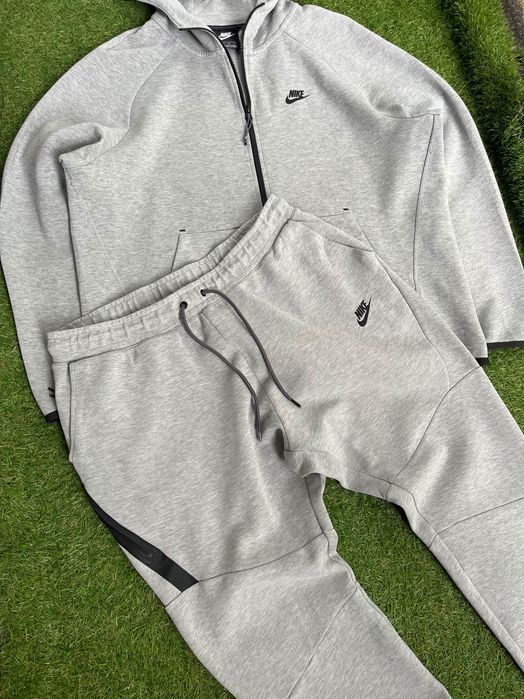 Мъжки екип : Nike Tech Fleece XL