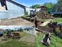 Miniexcavator de închiriat dumper