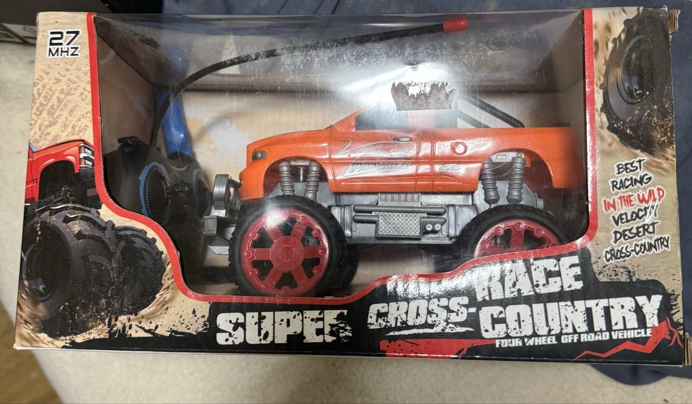 Играчка камион с дистанционно