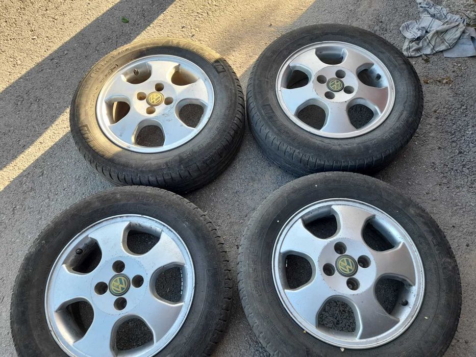 Джанти с гуми '15' 6JX15H2 ET49 за Опел/Opel