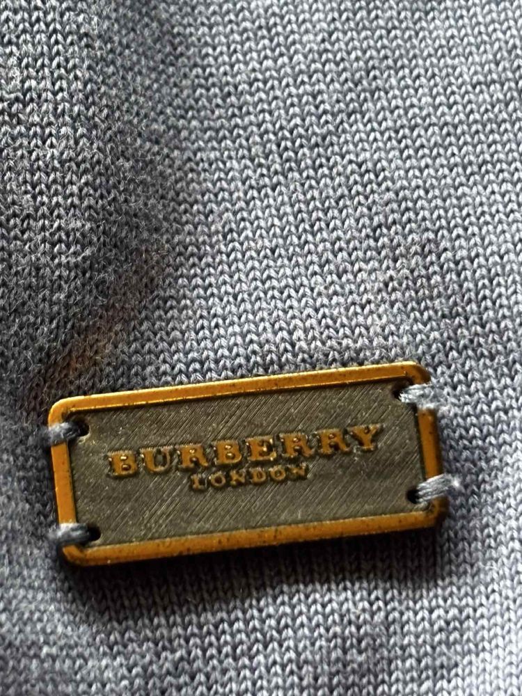 BURBERRY London : V Neck Pull - размер М / Оригинал