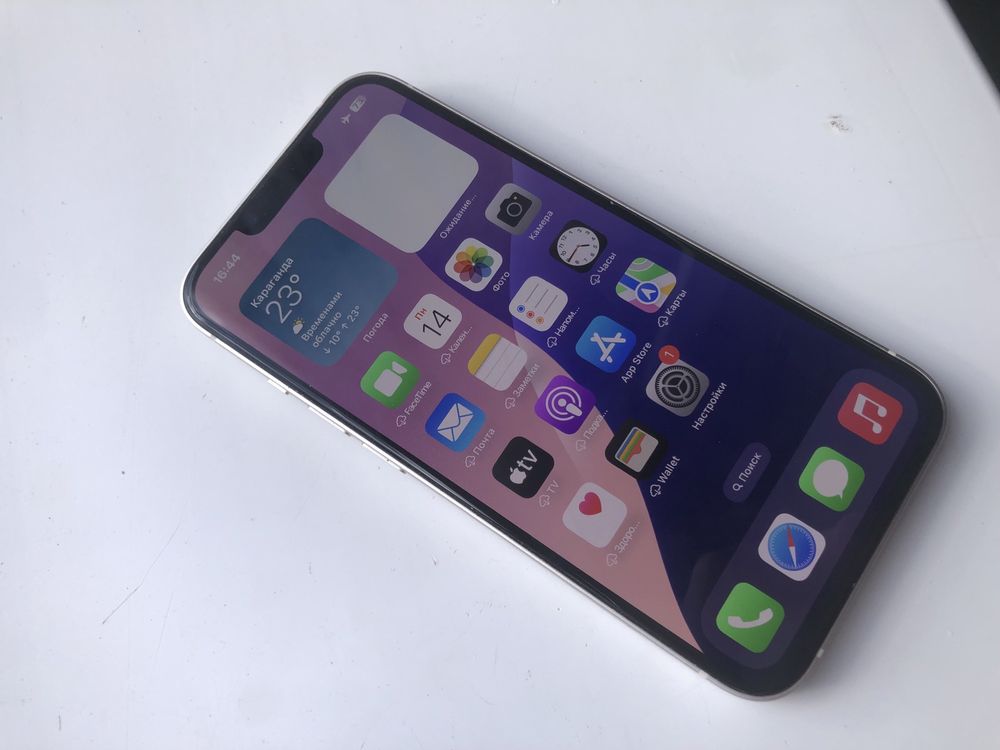 iPhone 13 128gb Новый почти, акб100