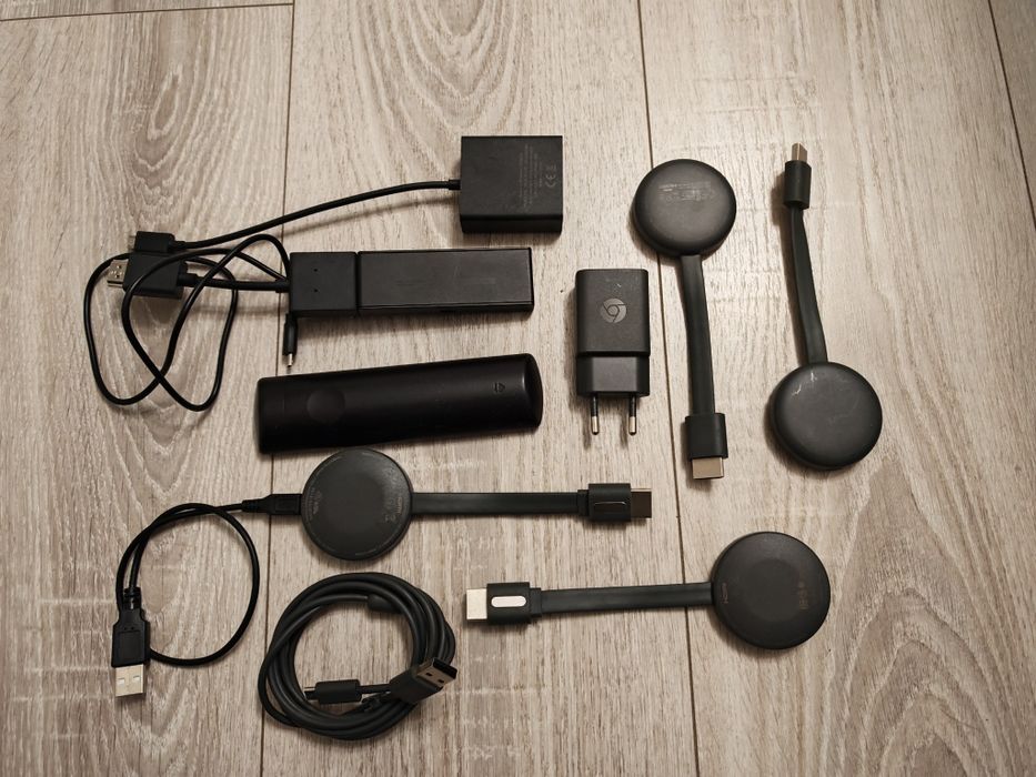 Amazon Fire Tv Stick HD, Google Chromecast 2 si 3