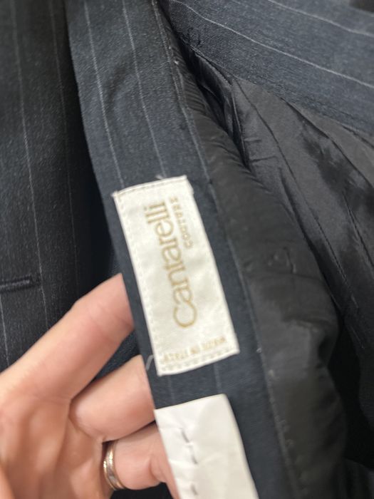 Costum dama cu fusta peste genunchi