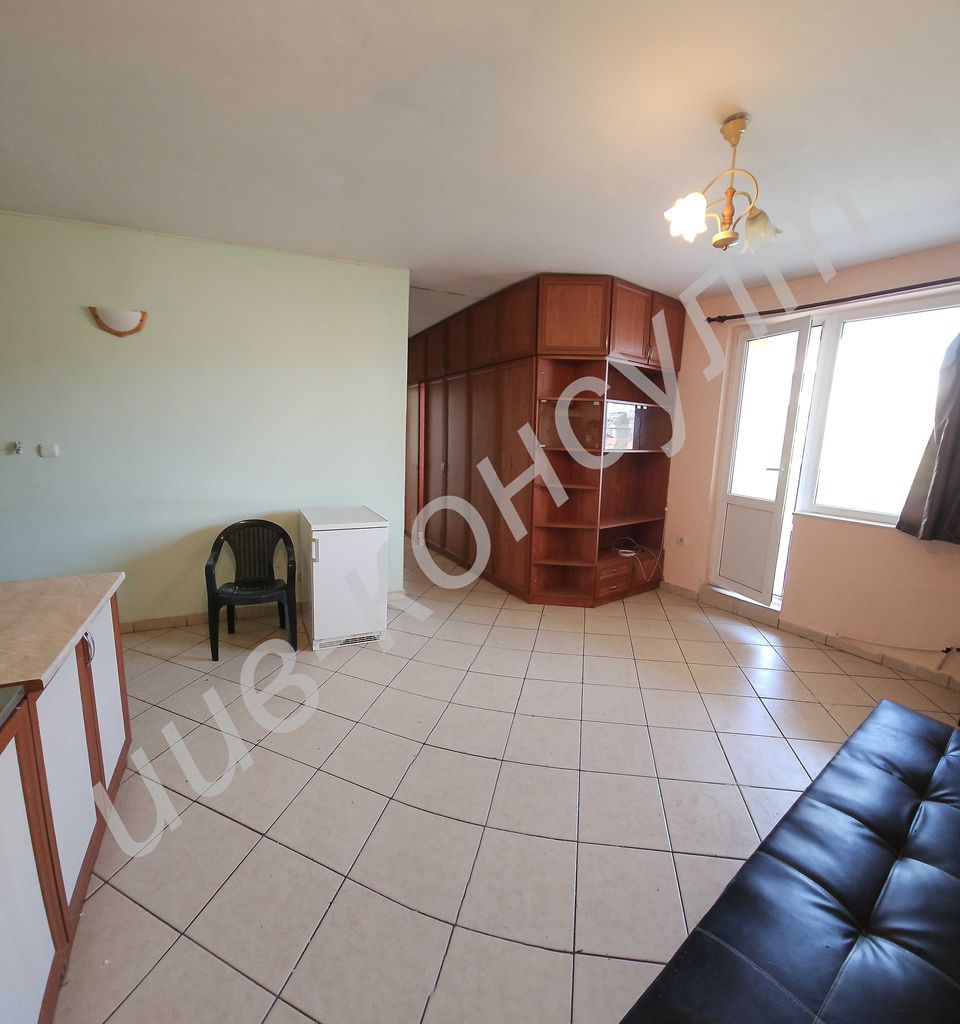 Продава се Тристаен апартамент в Велико Търново, Център - 70 кв.м за 1250 €/кв.м - Снимка #8