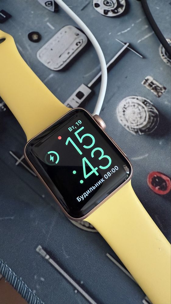 Часы apple watch 3