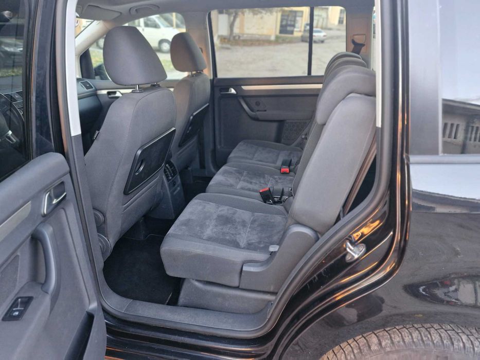 VW Touran 2.0 tdi HIGHLINE