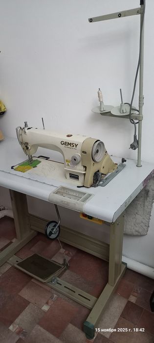 Высокоскоростная швейная машина