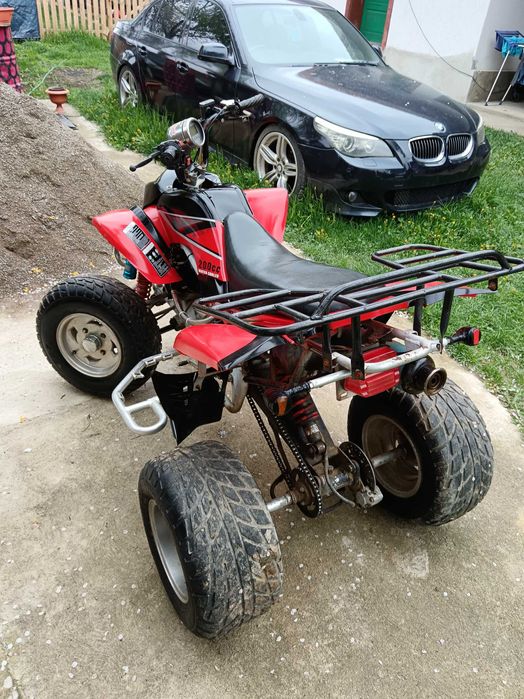 Vând ATV în stare bună