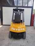 Stivuitor/Motostivuitor Toyota Ridica 3Tone/Translație
