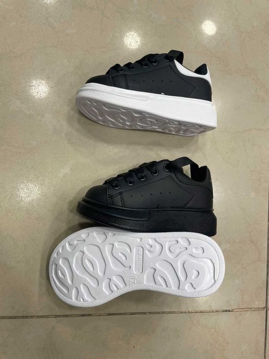 Уникални! Детски Мратонки Alexander McQueen! Размери 25-35!