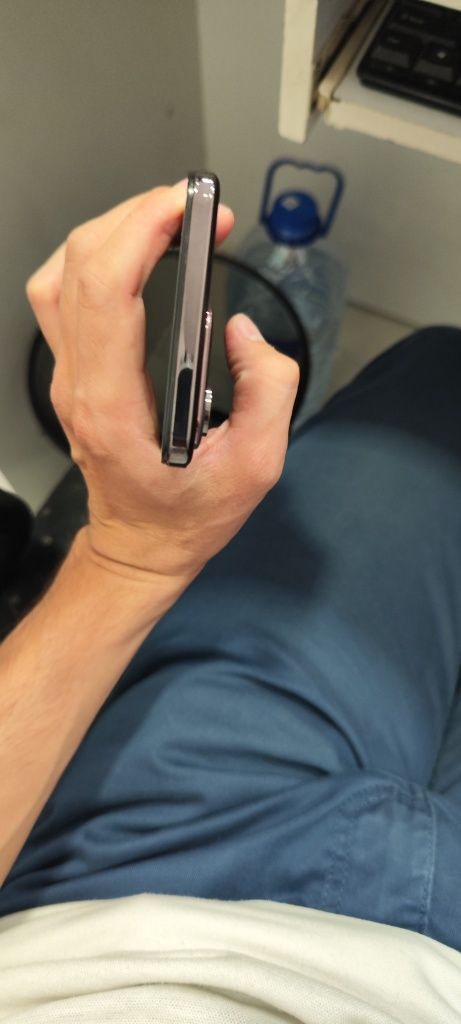 Vivo Y 29.     deyarli yangi