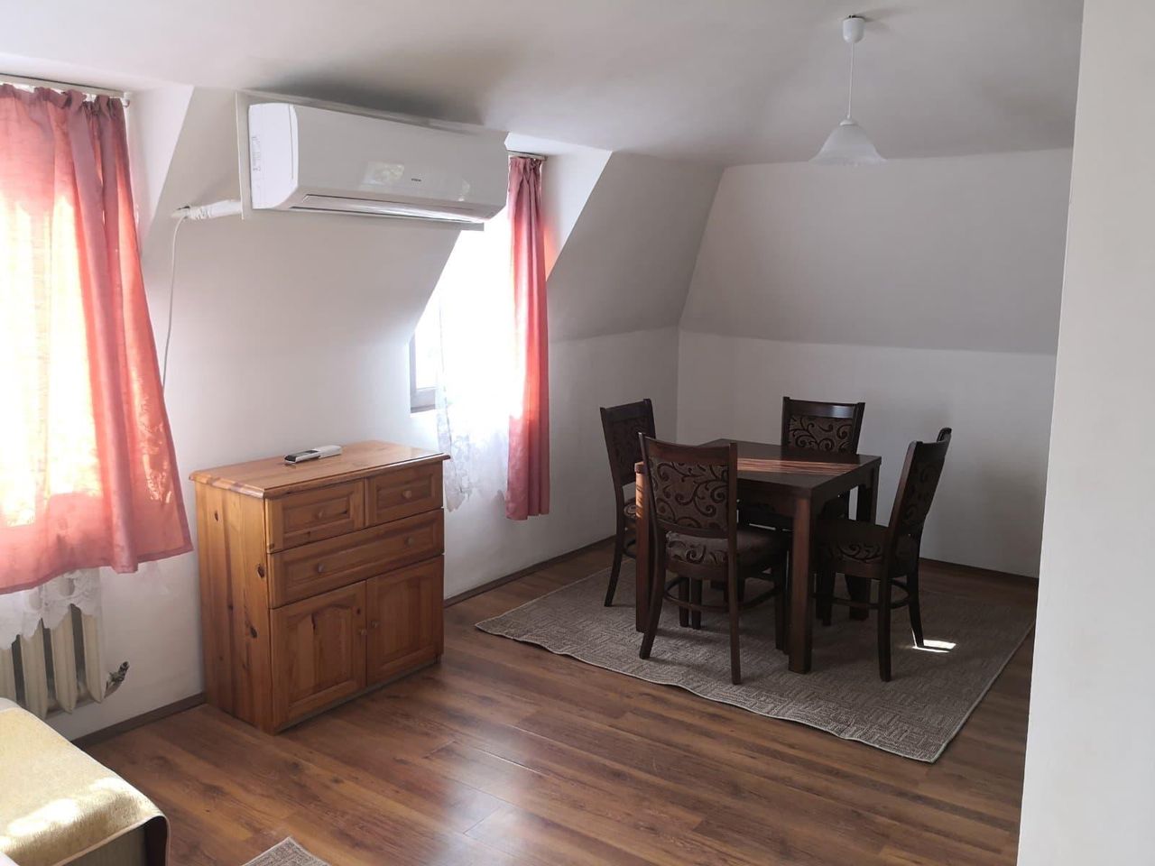 Дава се под наем Тристаен апартамент в Пловдив, Мараша - 78 кв.м за 331.5 € - Снимка #1