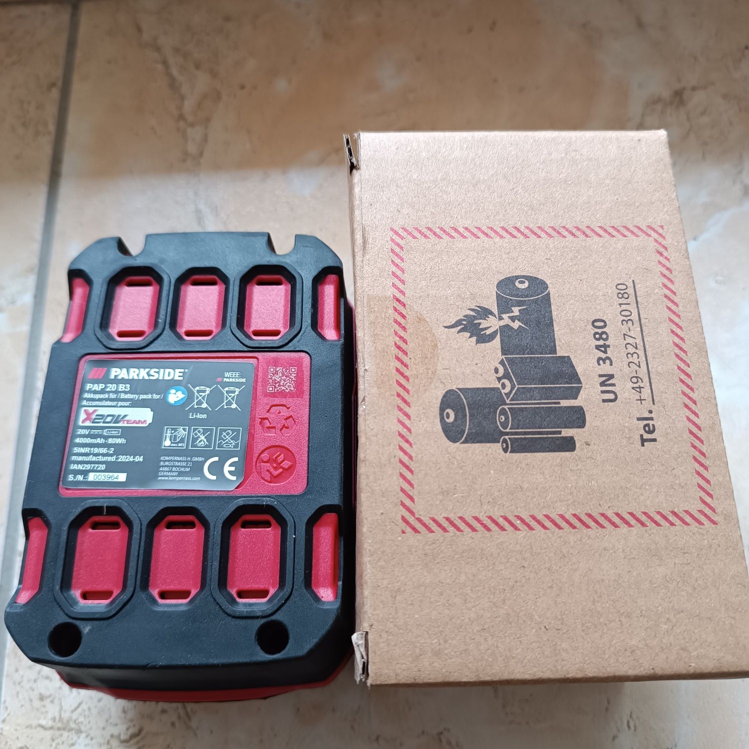 Акумулаторна батерия и зарядно Parkside/Парксайд 20 V- 2 и 4Ah