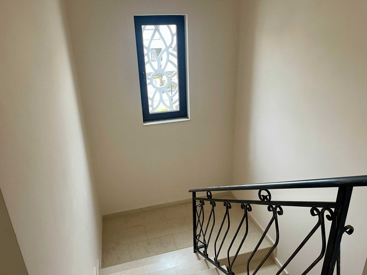 Продава се Къща в Поморие - 228 кв.м за 1575 €/кв.м - Снимка #7
