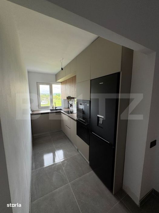 Apartament cu 3 camere, 61,82 mp utili, etaj 4, recent renovat+garaj