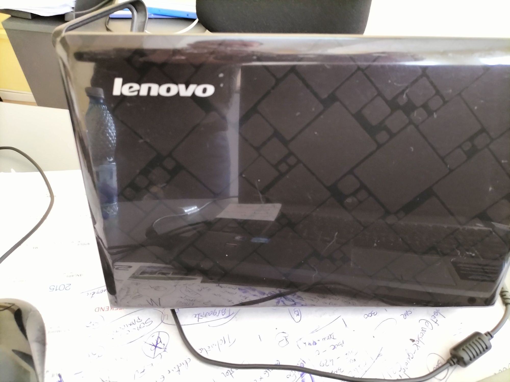 Laptop Lenovo ideapad s205 stare f  buna baterie super