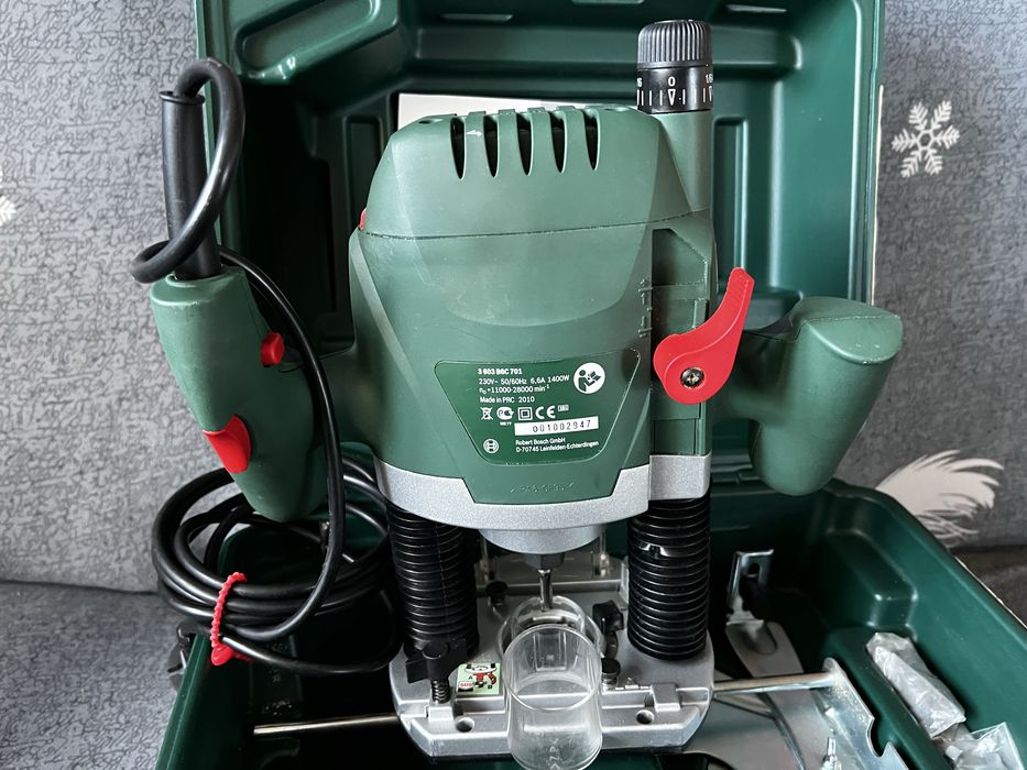 Оберфреза Bosch POF 1400 ACE, 1400 W, 6 - 8 мм, с куфар