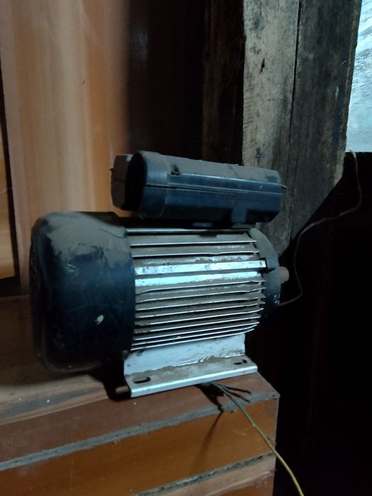 Электродвигатель 2,2 киловатта