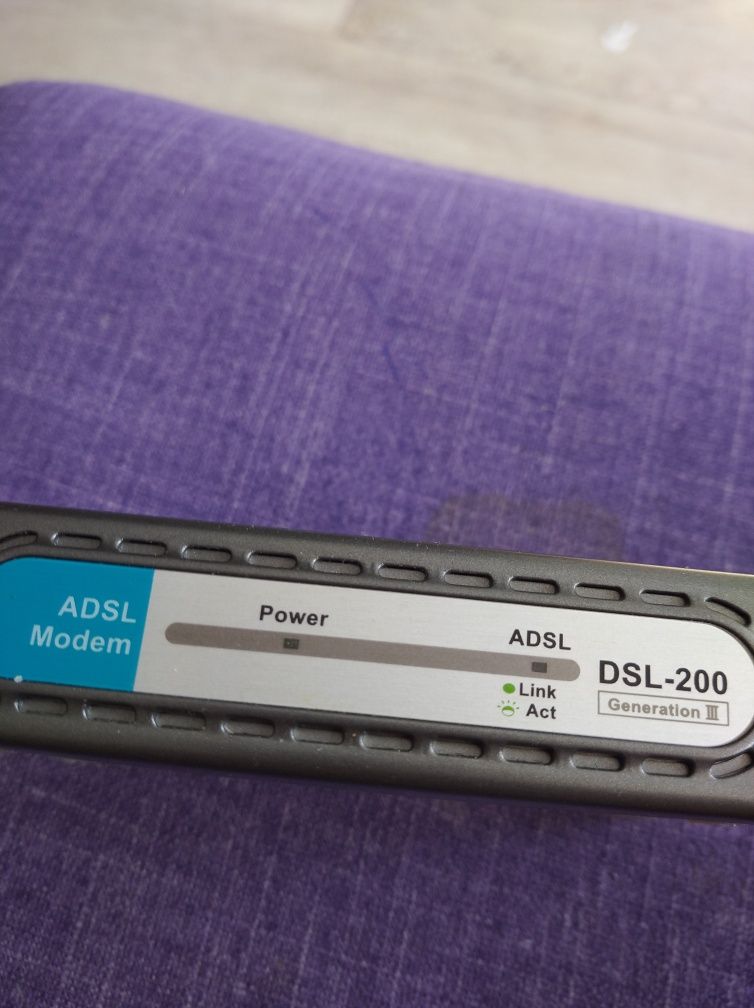 Продам модем    D-Link