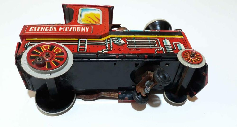 Jucarie veche tabla, tren , locomotiva Ungaria